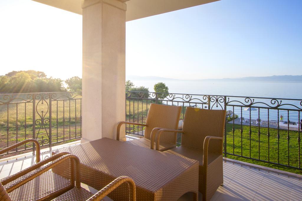 Luxury Apartments Villa Matea Malinska Eksteriør bilde