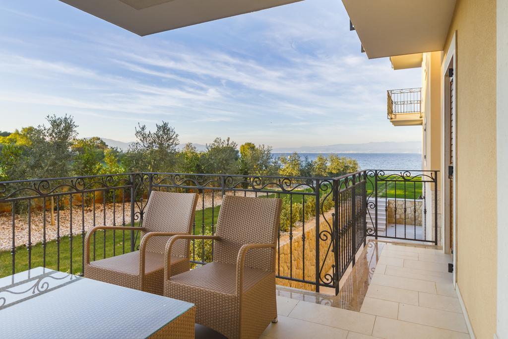 Luxury Apartments Villa Matea Malinska Eksteriør bilde