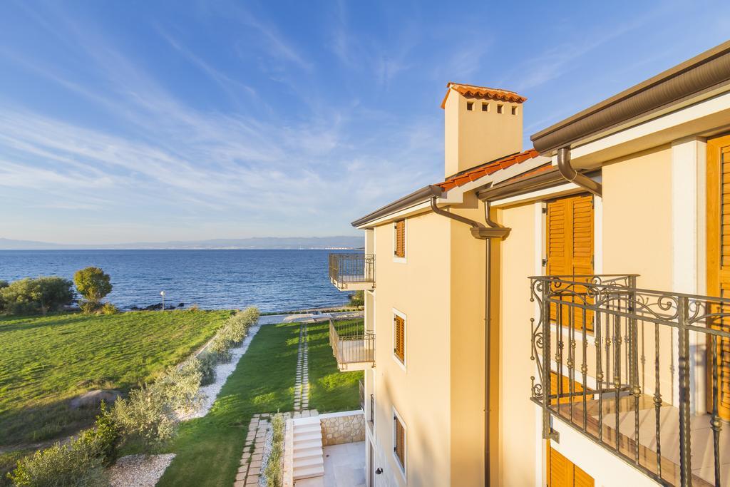 Luxury Apartments Villa Matea Malinska Eksteriør bilde